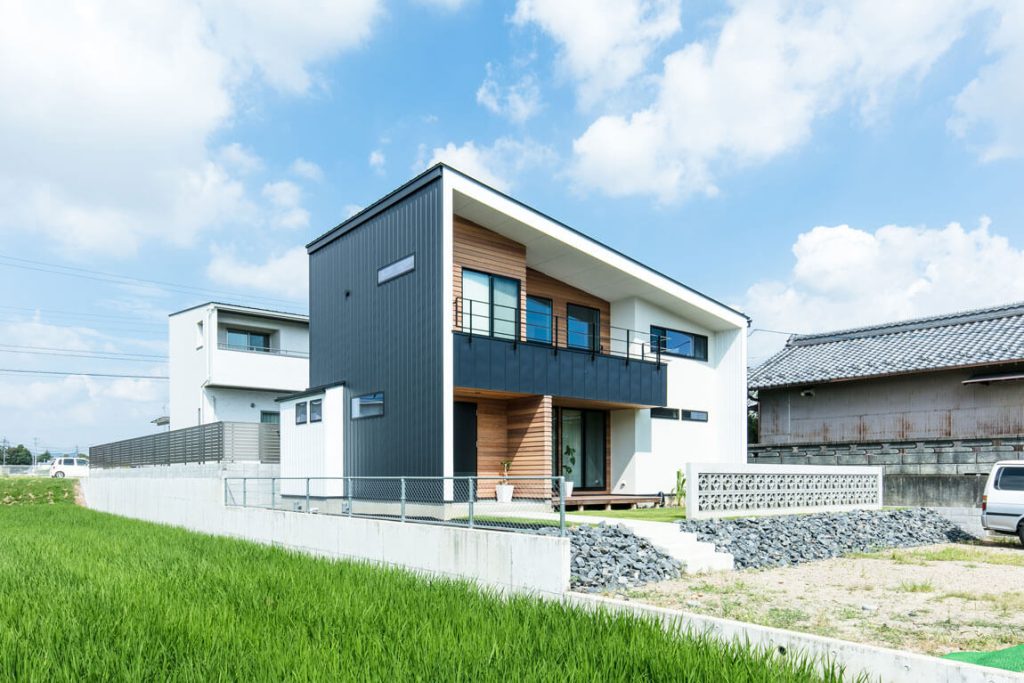 岐阜市 注文住宅 デザイン ガルバリウム鋼板 重量木骨の家イメージ⑩