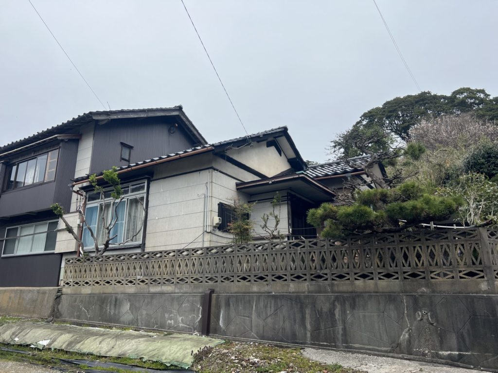 石川県能登町真脇、耐震シェルターを設置したA様邸の様子