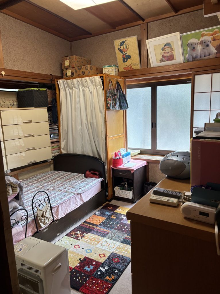 能登町 耐震シェルター設置工事① 設置前のお部屋の様子